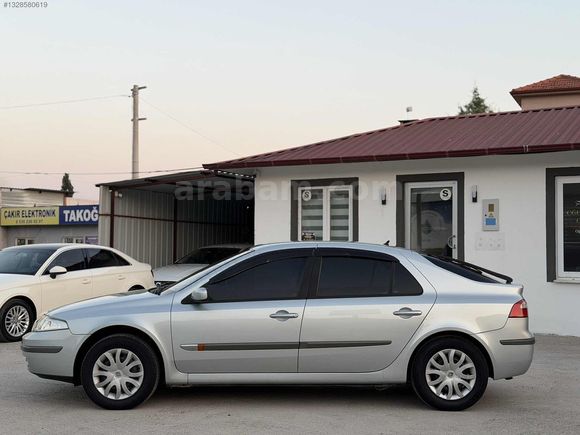 HATASIZ EMSALSİZ 2005 RENAULT LAGUNA 184 BİN KM'de BAKIMLI