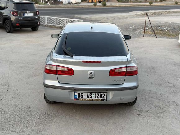 HATASIZ EMSALSİZ 2005 RENAULT LAGUNA 184 BİN KM'de BAKIMLI