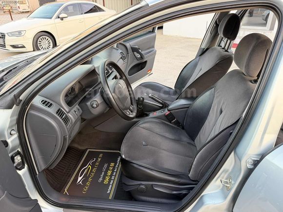 HATASIZ EMSALSİZ 2005 RENAULT LAGUNA 184 BİN KM'de BAKIMLI