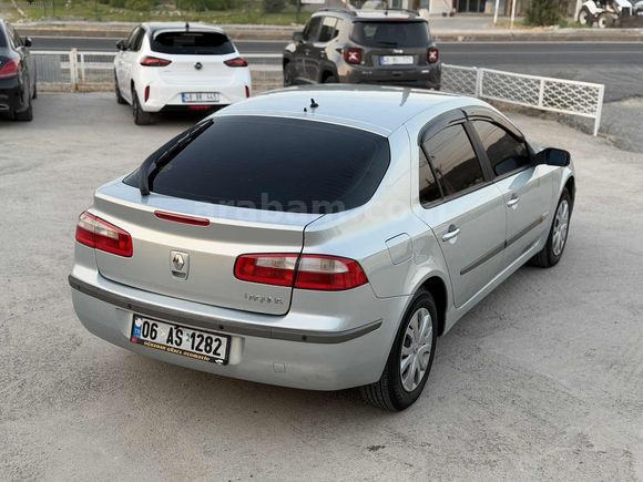HATASIZ EMSALSİZ 2005 RENAULT LAGUNA 184 BİN KM'de BAKIMLI