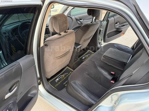 HATASIZ EMSALSİZ 2005 RENAULT LAGUNA 184 BİN KM'de BAKIMLI