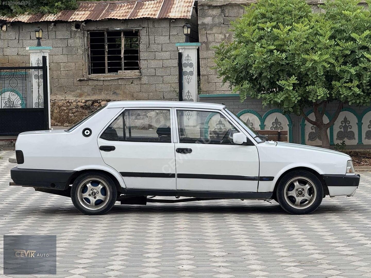 Galeriden Tofaş Şahin 1.6 1990 Model Mersin 84.000 km Beyaz 3