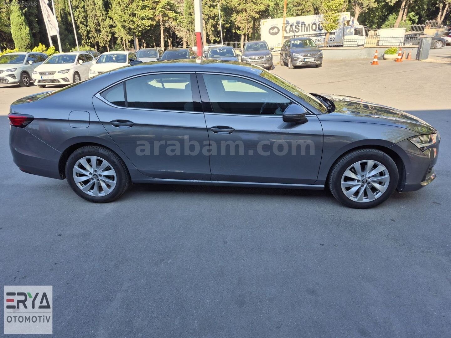 Galeriden Skoda SuperB 1.5 TSI Hybrid Premium 2025 Model İstanbul 6.700 km Gri 4