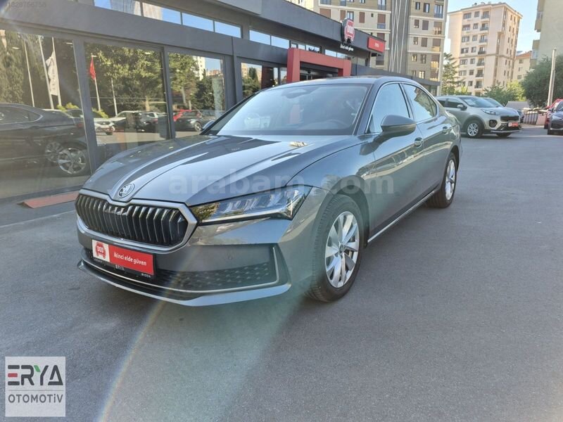 Galeriden Skoda SuperB 1.5 TSI Hybrid Premium 2025 Model İstanbul 6.700 km Gri