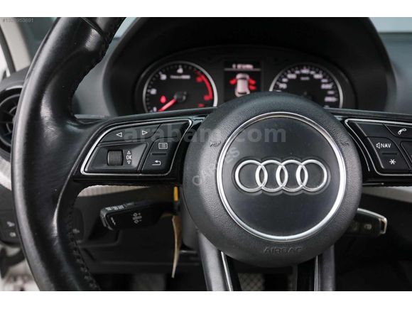 CARVES'DEN 2017 AUDI Q2 1.6 TDİ DESİGN S-TRONİC