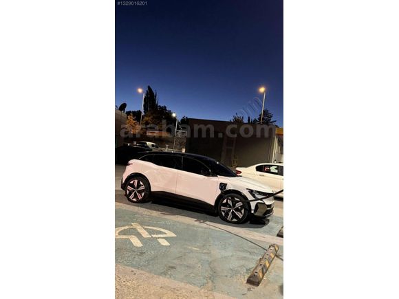 2024 RENAULT MEGANE E-TECH ICONIC EV60 HATASIZ BOYASIZ