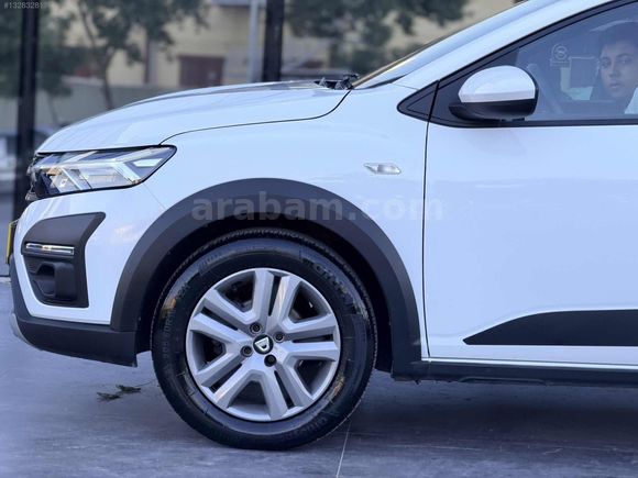 ADANZY AUTO'dan 2021M DACİA BOYASIZ 37 BİN KM