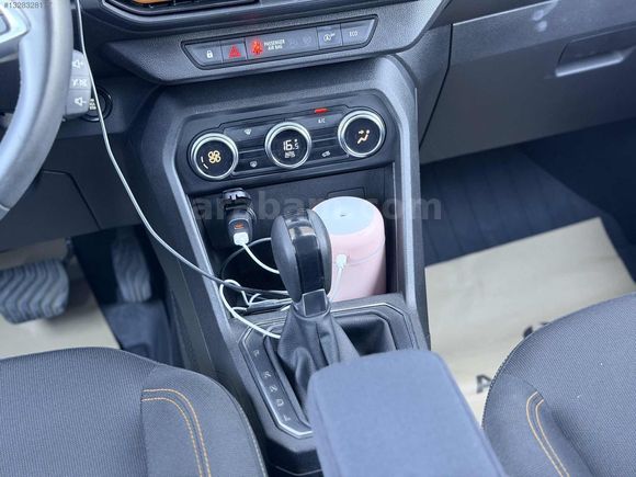 ADANZY AUTO'dan 2021M DACİA BOYASIZ 37 BİN KM