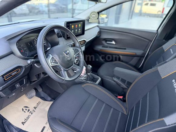 ADANZY AUTO'dan 2021M DACİA BOYASIZ 37 BİN KM