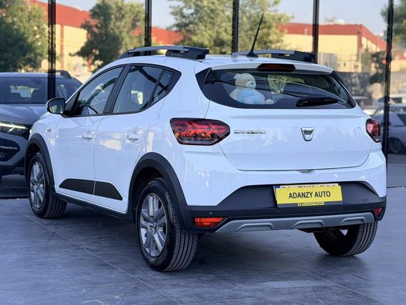 ADANZY AUTO'dan 2021M DACİA BOYASIZ 37 BİN KM