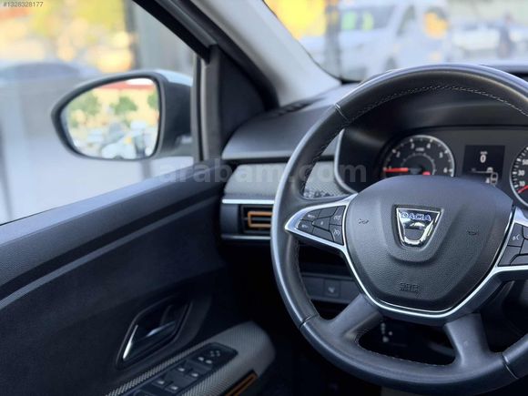 ADANZY AUTO'dan 2021M DACİA BOYASIZ 37 BİN KM