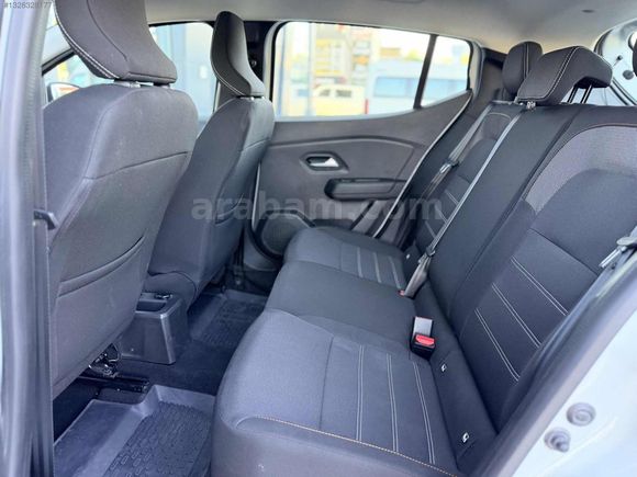 ADANZY AUTO'dan 2021M DACİA BOYASIZ 37 BİN KM