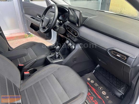 2025 OTOMATİK HATASIZ SANDERO STEPWAY 1.0 TCE EXPRESİON SUV ARAÇ
