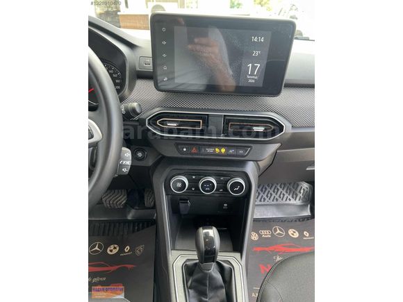 2025 OTOMATİK HATASIZ SANDERO STEPWAY 1.0 TCE EXPRESİON SUV ARAÇ