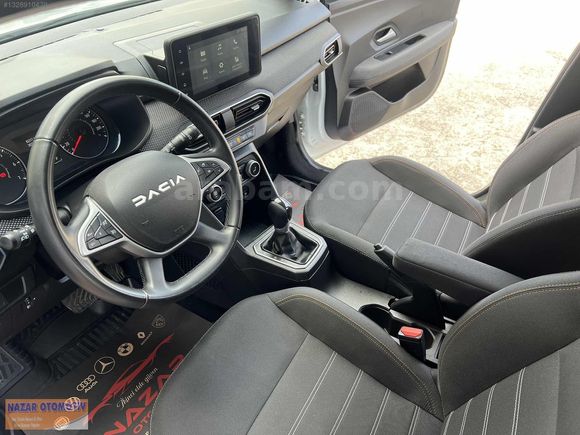 2025 OTOMATİK HATASIZ SANDERO STEPWAY 1.0 TCE EXPRESİON SUV ARAÇ