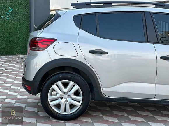 2024 ÇIKIŞLI 1.0 TCE DACİA STEPWAY 48.000 KM'DE OTOMATİK