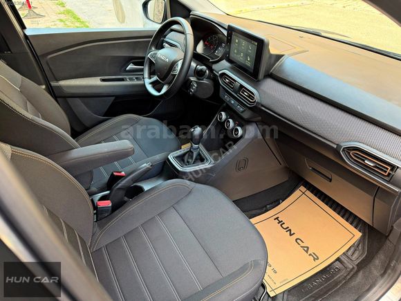 HUN CAR-2025 SANDERO STEPWAY EXPRESSİON GSR2 34.750KM BOYASIZ