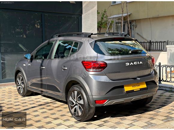 HUN CAR-2025 SANDERO STEPWAY EXPRESSİON GSR2 34.750KM BOYASIZ
