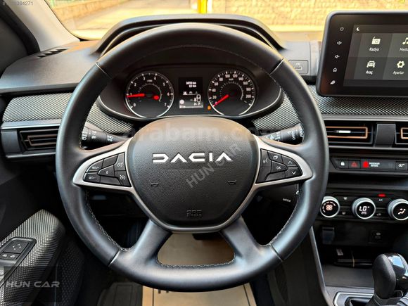 HUN CAR-2025 SANDERO STEPWAY EXPRESSİON GSR2 34.750KM BOYASIZ
