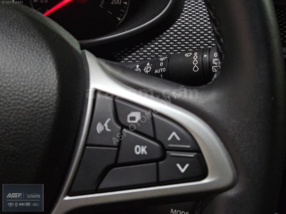 ASF Renault'tan 2024 Stepway Oto. Sunroof Expression Orj-Takas
