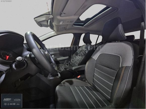 ASF Renault'tan 2024 Stepway Oto. Sunroof Expression Orj-Takas