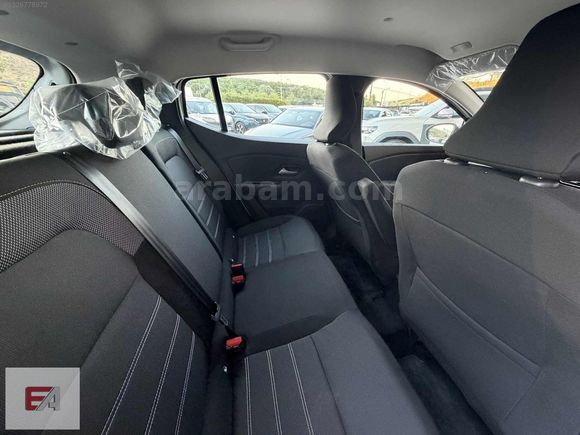ERKUT AUTO DAN SANDERO STEWAY 1.0 TCE OTOMATİK EXPRESİON HATASIZ
