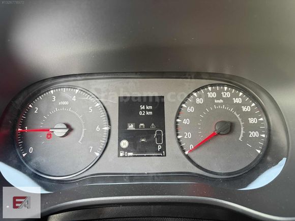 ERKUT AUTO DAN SANDERO STEWAY 1.0 TCE OTOMATİK EXPRESİON HATASIZ