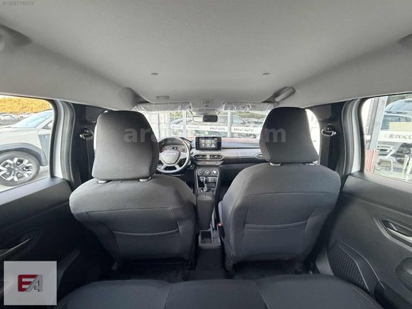 ERKUT AUTO DAN SANDERO STEWAY 1.0 TCE OTOMATİK EXPRESİON HATASIZ