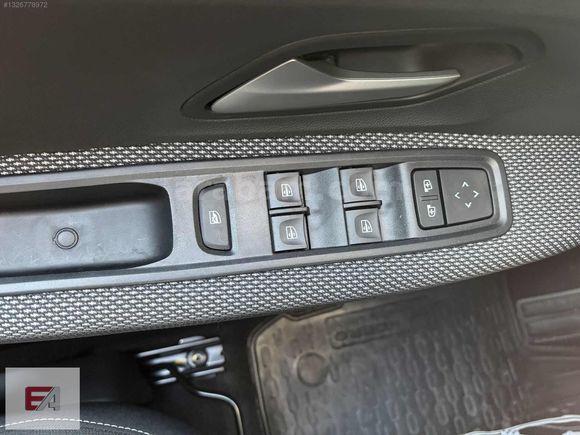 ERKUT AUTO DAN SANDERO STEWAY 1.0 TCE OTOMATİK EXPRESİON HATASIZ