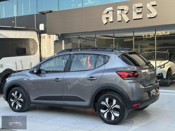 ares'den 2025 DACİA SSTEPWAY 1.0TCE EXPRESSİON SUNROOFLU BOYASIZ