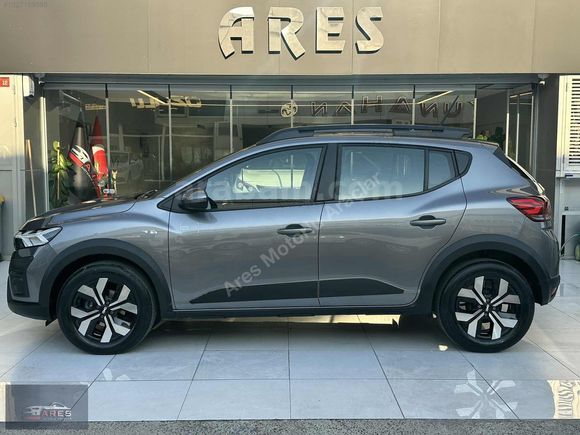 ares'den 2025 DACİA SSTEPWAY 1.0TCE EXPRESSİON SUNROOFLU BOYASIZ