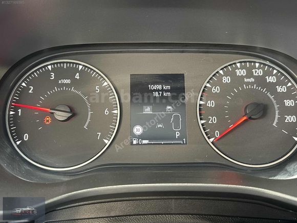ares'den 2025 DACİA SSTEPWAY 1.0TCE EXPRESSİON SUNROOFLU BOYASIZ