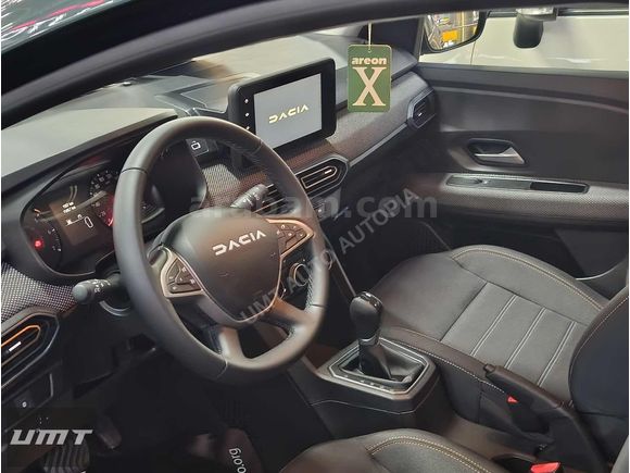 2025 SANDERO STEPWAY 1.0 TCE EXPRESSİON CVT 90BG 6001 KM