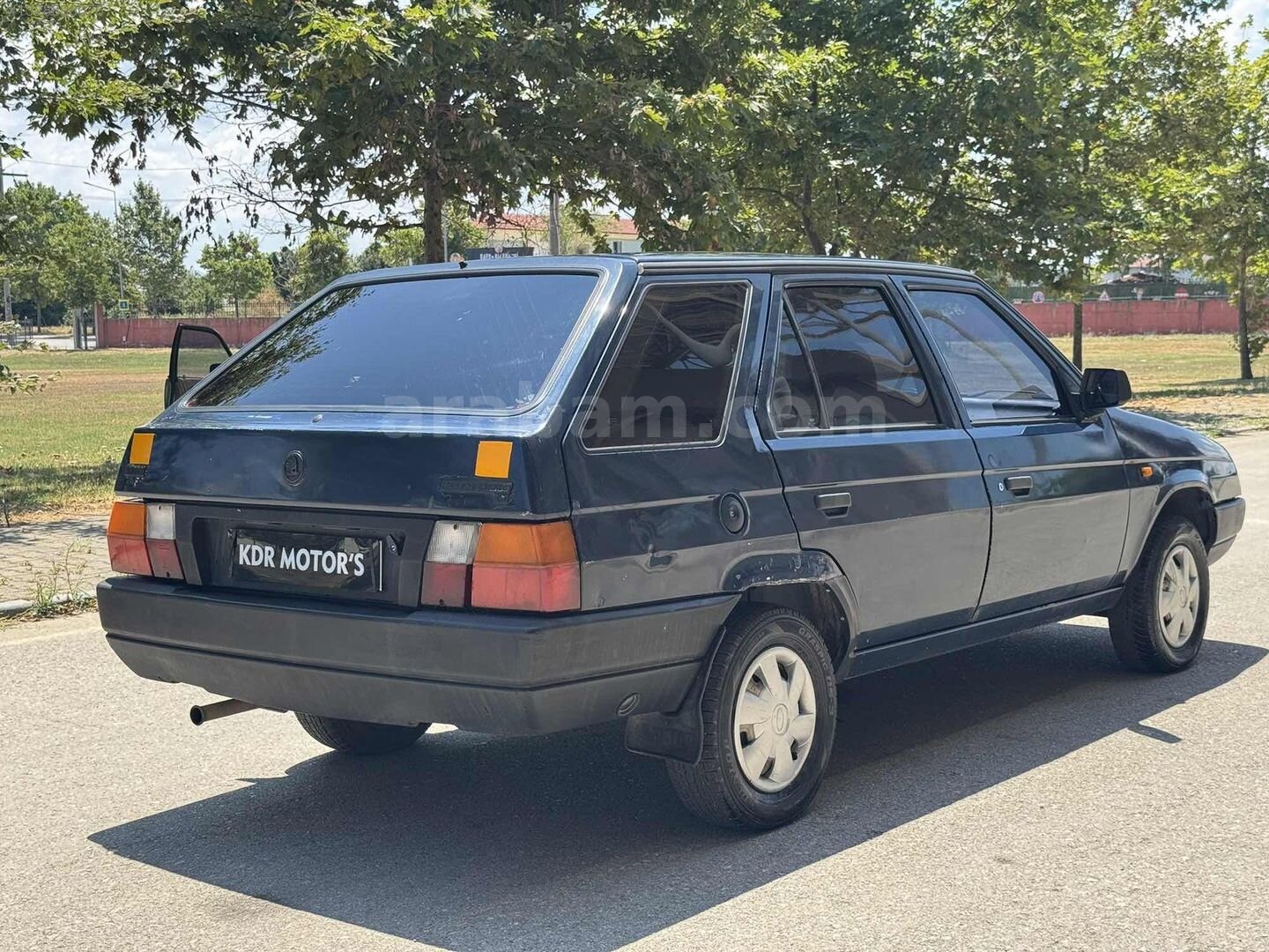 Galeriden Skoda Forman LX 1993 Model Samsun 177.000 km Mavi 7
