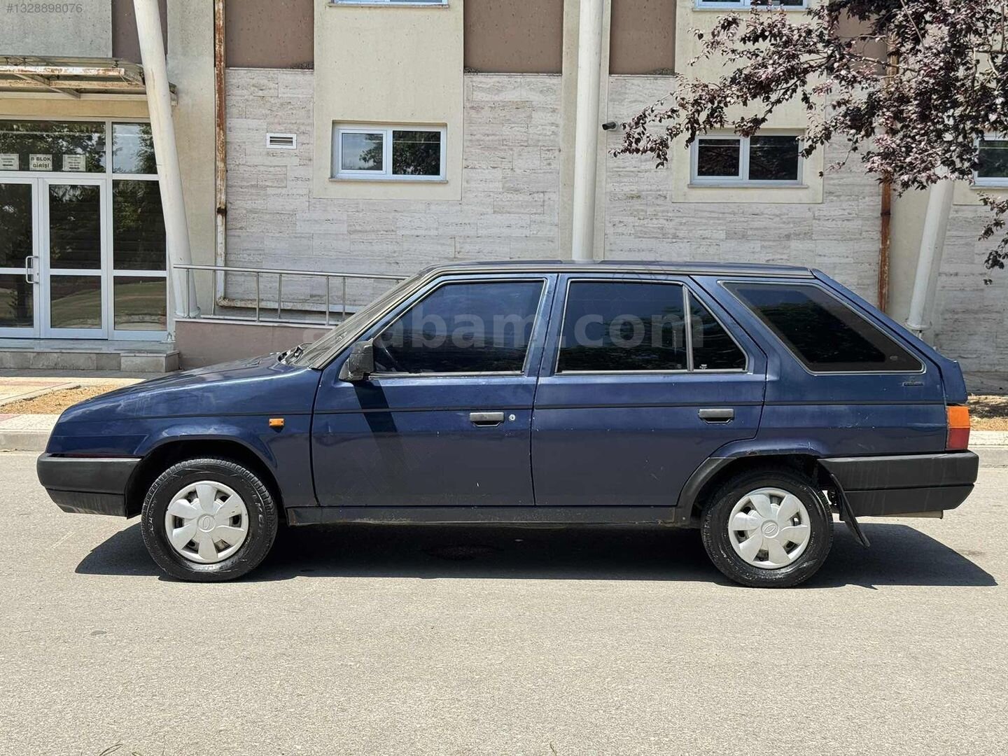 Galeriden Skoda Forman LX 1993 Model Samsun 177.000 km Mavi 4