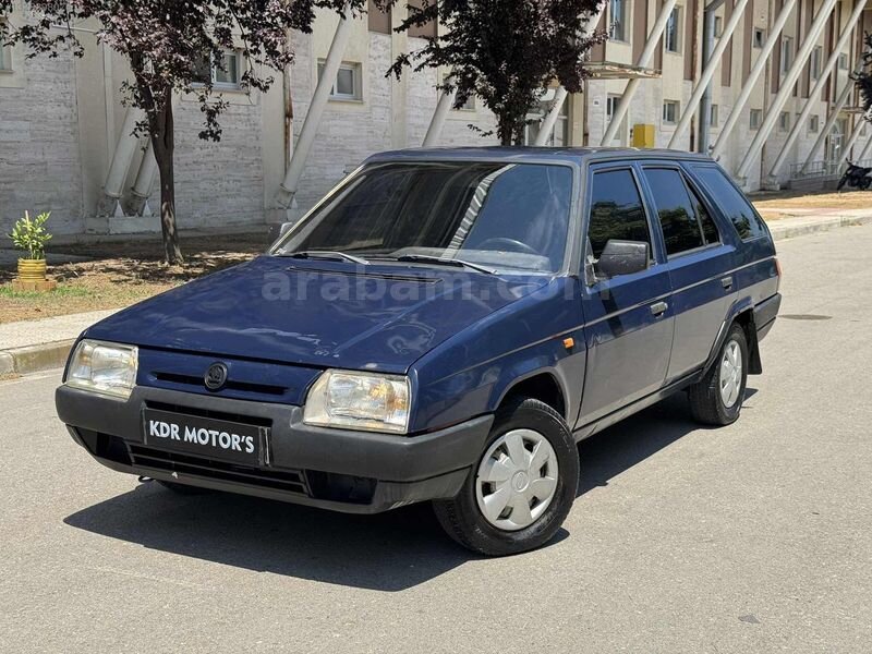 Galeriden Skoda Forman LX 1993 Model Samsun 177.000 km Mavi