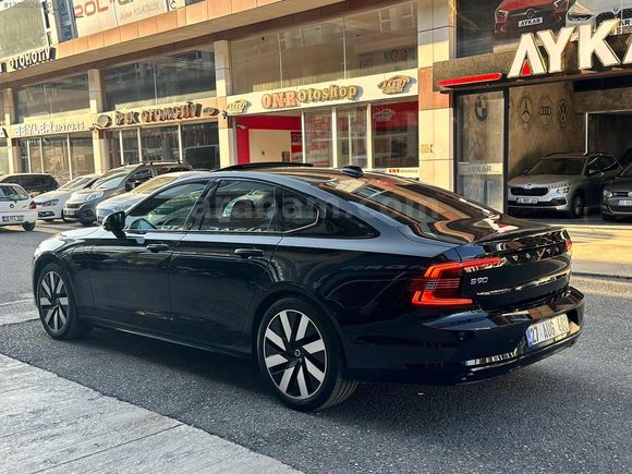 2023 volvo T8 s90