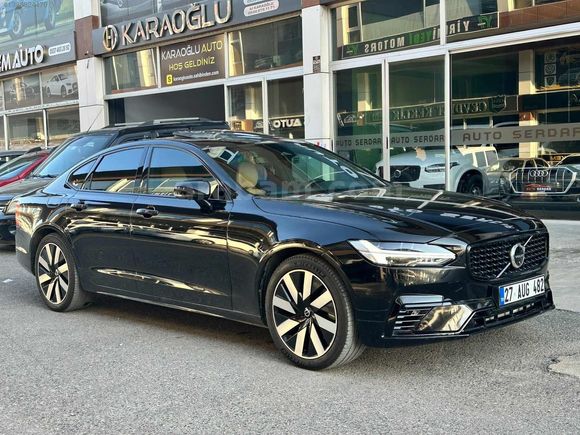 2023 volvo T8 s90