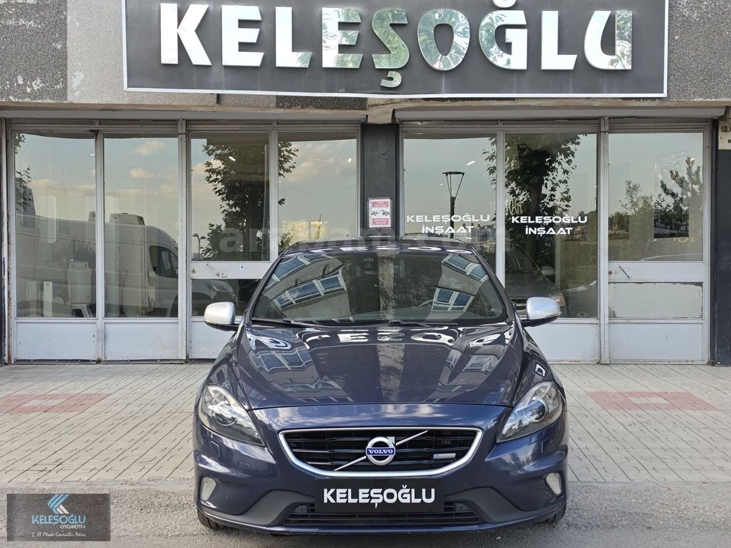 Galeriden Volvo V40 1.6 D R-Design 2015 Model Ankara 233.000 km Lacivert 1