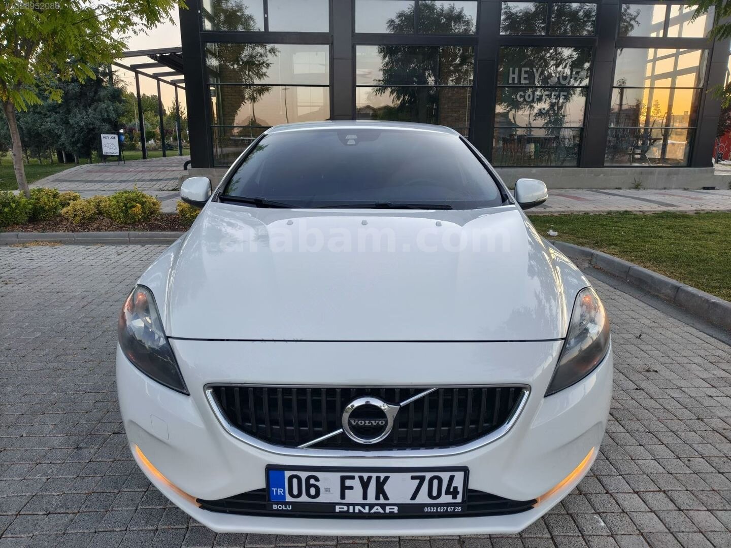 Galeriden Volvo V40 1.5 Momentum 2016 Model Eskişehir 191.000 km Beyaz 3