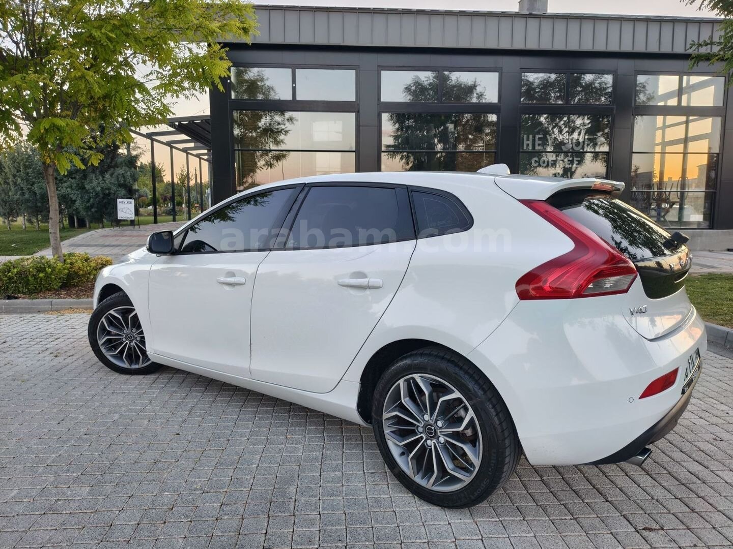 Galeriden Volvo V40 1.5 Momentum 2016 Model Eskişehir 191.000 km Beyaz 6