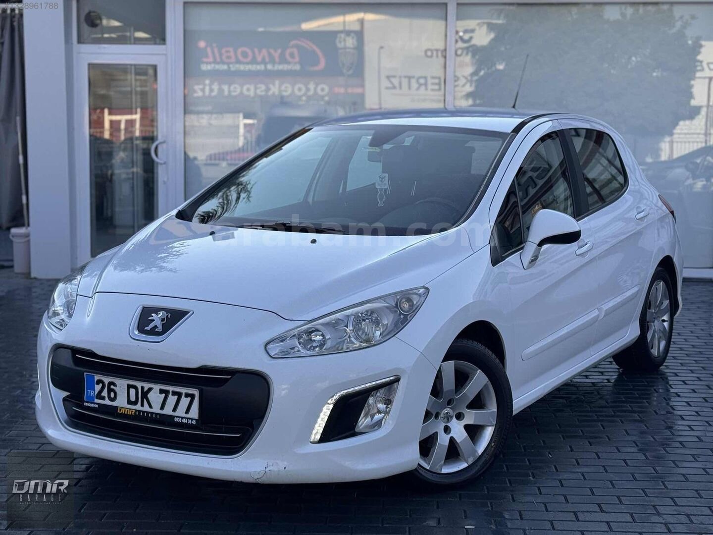 Galeriden Peugeot 308 1.6 e-HDi Access 2011 Model Eskişehir 211.000 km Beyaz 2