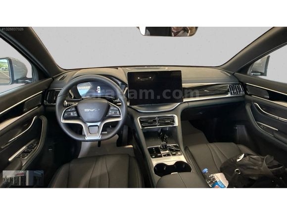 TOYOTA PLAZA TOYMAR DAN BYD SEAL U EV DESİGN 4X2