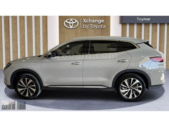 TOYOTA PLAZA TOYMAR DAN BYD SEAL U EV DESİGN 4X2