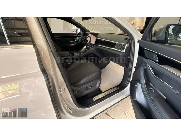 TOYOTA PLAZA TOYMAR DAN BYD SEAL U EV DESİGN 4X2