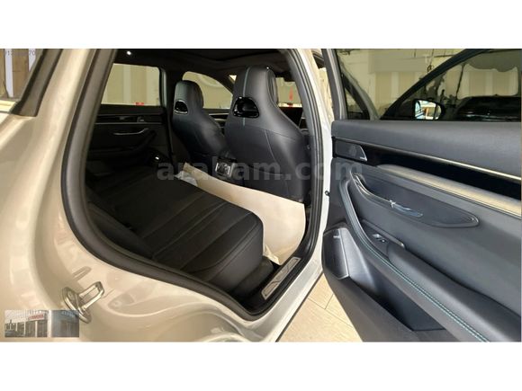 TOYOTA PLAZA TOYMAR DAN BYD SEAL U EV DESİGN 4X2
