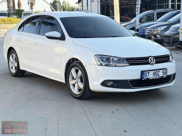 2013 DEGİŞENSİZ ORJİNAL KM OTOMATİK JETTA