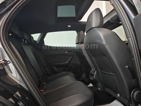 HATASIZ BOYASIZ FULL PAKET SANRUFLU DÜŞÜK KM CUPRA FORMENTOR