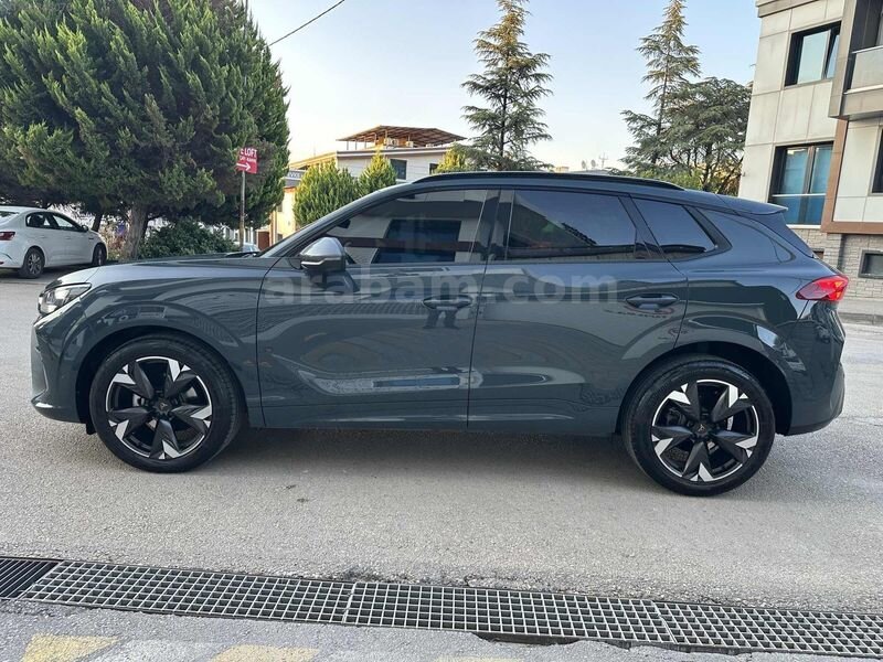 2025 CUPRA TERRAMAR 1.5 e-TSI CAM TAVAN SUPREME 33 BİNKM BOYASIZ 4