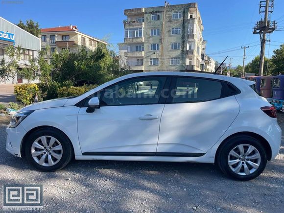 2022 MODEL CLIO OTOMATİK KAZASIZ